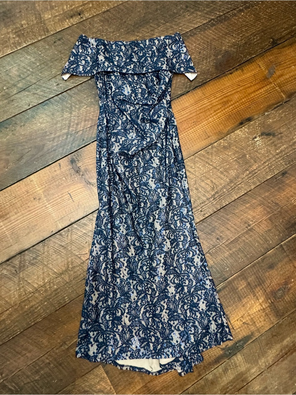 Navy/Beige Vince Camuto Formal Sz 8P
